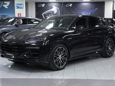 Porsche Cayenne Coupé 4.0 V8 Turbo 740 cv E-Hybrid plug-in auto Nero usata Modica