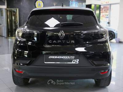 Renault Captur Techno Nero usata Modica
