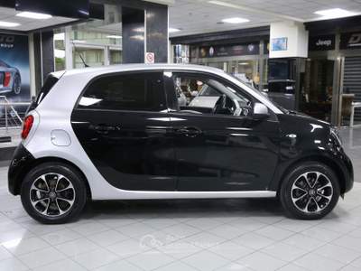 Smart ForFour 70 1.0 Passion Nero usata Modica
