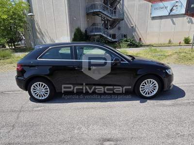 Audi A3 AUDI A3 1.6 TDI clean diesel Attraction Nero usata Gallarate