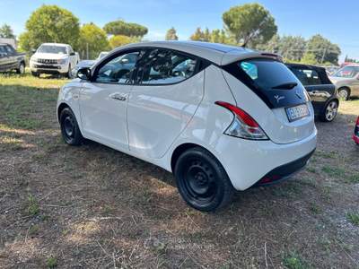 Lancia Ypsilon *GPL VALIDO 2027*NEOPATENTATI* Bianco usata Grosseto