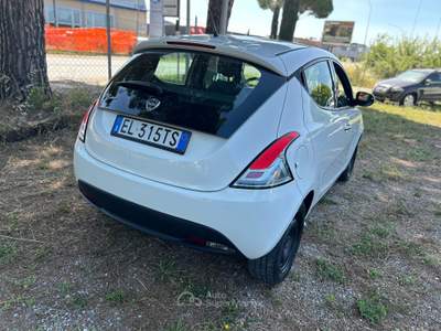 Lancia Ypsilon *GPL VALIDO 2027*NEOPATENTATI* Bianco usata Grosseto