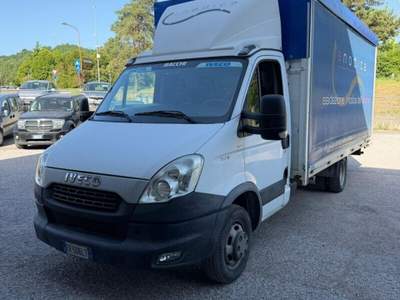 Iveco Daily Daily 35C17L BTor 3.0 HPT PL-RG Cabinato usata Sassocorvaro Auditore
