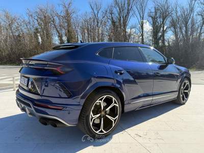 Lamborghini Urus 4.0 650 CV UNIPROP / UFFICIALE ITA / TAGLIANDI UFF Blu/Azzurro usata Medesano
