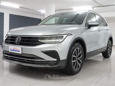 Volkswagen Tiguan 122 cv SCR Life Grigio usata Ispica