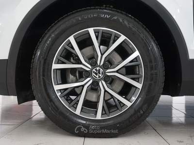 Volkswagen Tiguan 122 cv SCR Life Grigio usata Ispica