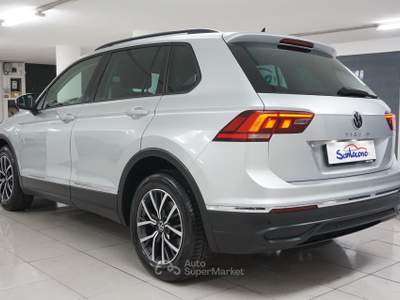 Volkswagen Tiguan 122 cv SCR Life Grigio usata Ispica