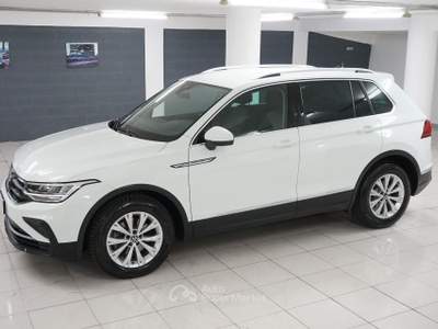 Volkswagen Tiguan SCR DSG Life Bianco usata Ispica