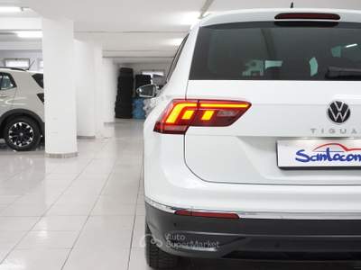 Volkswagen Tiguan SCR DSG Life Bianco usata Ispica