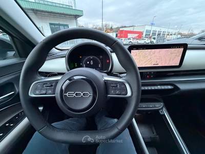Fiat 600 Hybrid 100 CV DCT MHEV La Prima Bianco usata Mercato Saraceno