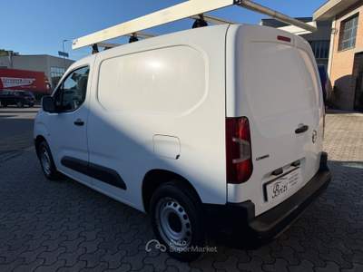 Opel Combo Cargo 1.5 Diesel 100CV S&S PC Bianco usata Mercato Saraceno