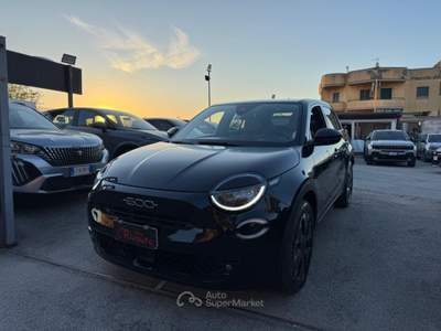 Fiat 600 Hybrid 110 CV DCT MHEV LA PRIMA Nero usata Volla