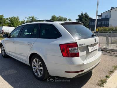 Skoda Octavia Škoda Octavia 1.5 G-TEC Style #10729 Bianco usata Reggio nell'Emilia