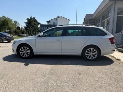 Skoda Octavia Škoda Octavia 1.5 G-TEC Style #10729 Bianco usata Reggio nell'Emilia