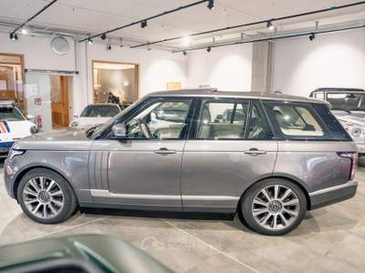Land Rover Range Rover 3.0 TDV6 Vogue*TERRAIN RESPONSE 2*FULL SERVICE Grigio usata MILANO