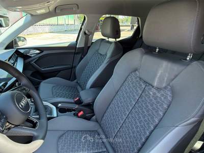 Audi A1 A1 sportback 30 1.0 tfsi business 116cv s-tronic Nero usata Tradate