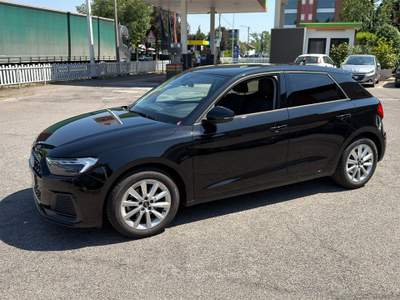 Audi A1 A1 sportback 30 1.0 tfsi business 116cv s-tronic Nero usata Tradate