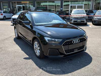 Audi A1 A1 sportback 30 1.0 tfsi business 116cv s-tronic Nero usata Tradate