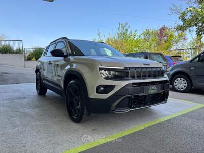 Jeep Avenger 1.2t mhev Upland 4Xe 145cv edct6 km0 Grigio usata Riccione