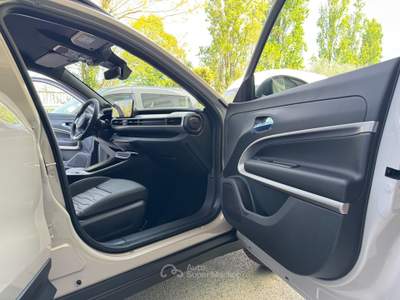 Jeep Avenger 1.2t mhev Upland 4Xe 145cv edct6 km0 Grigio usata Riccione