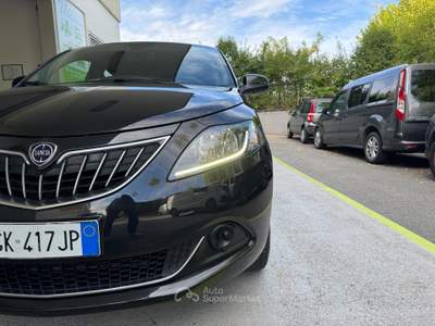 Lancia Ypsilon 1.0 HYBRID Silver GARANZIA 36 MESI Nero usata Riccione