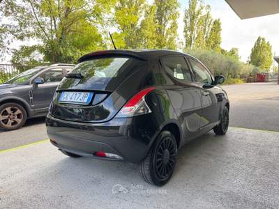 Lancia Ypsilon 1.0 HYBRID Silver GARANZIA 36 MESI Nero usata Riccione