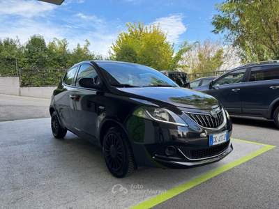 Lancia Ypsilon 1.0 HYBRID Silver GARANZIA 36 MESI Nero usata Riccione