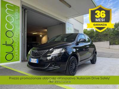 Lancia Ypsilon 1.0 HYBRID Silver GARANZIA 36 MESI Nero usata Riccione
