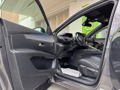 Peugeot 5008 1.5 bluehdi AllurePack GARANZIA36MESI Grigio usata Riccione