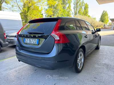 Volvo V60 1.6 d2 Momentum Powershift GARANZIA24MES Grigio usata Riccione