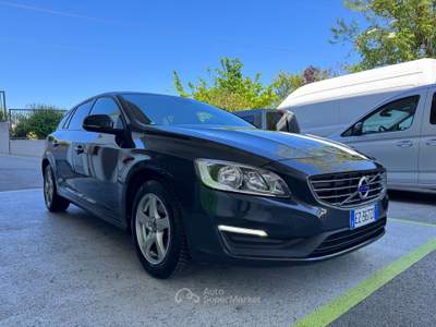 Volvo V60 1.6 d2 Momentum Powershift GARANZIA24MES Grigio usata Riccione
