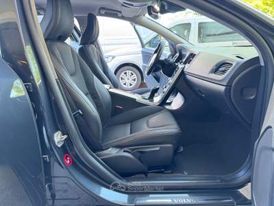 Volvo V60 1.6 d2 Momentum Powershift GARANZIA24MES Grigio usata Riccione
