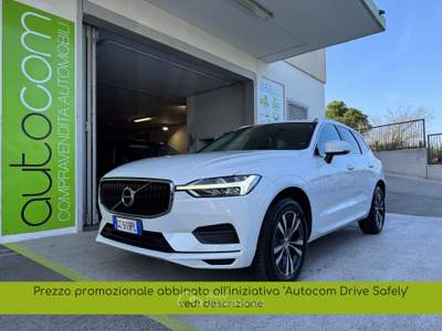 Volvo XC60 2.0 b4 MomentumPro AWD GEARTRONIC PROMO Bianco usata Riccione