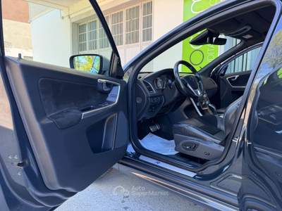 Volvo XC60 2.0 d4 R-design geartronic GARANZIA24ME Grigio usata Riccione