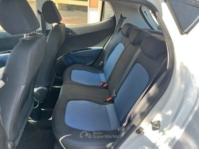 Hyundai i10 Uniproprietario Bianco usata Sestri Levante