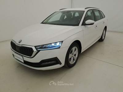 Skoda Octavia Miglior prezzo garantito e consegna in pochi giorni Bianco usata Reggio nell'Emilia