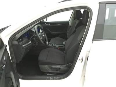 Skoda Octavia Miglior prezzo garantito e consegna in pochi giorni Bianco usata Reggio nell'Emilia