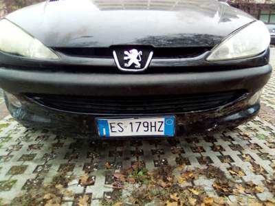 Peugeot 206 Motore perfetto, non consuma olio per nulla Nero usata Bologna