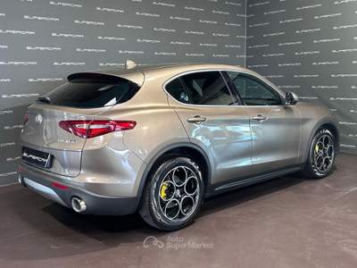 Alfa Romeo Stelvio 2.2 Turbodiesel 180 CV AT8 Executive Grigio usata Cittadella