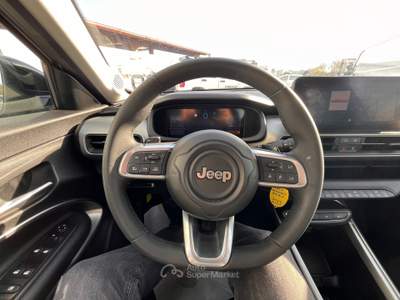 Jeep Avenger altitude hybrid Grigio usata Anzio