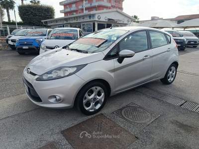 Ford Fiesta 5p. Titanium Argento usata Qualiano