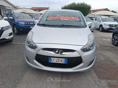 Hyundai ix20 1.4 CRDI 90CV Comfort Argento usata Qualiano