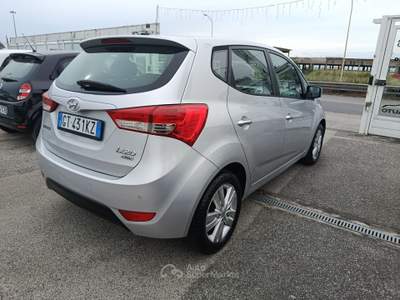 Hyundai ix20 1.4 CRDI 90CV Comfort Argento usata Qualiano