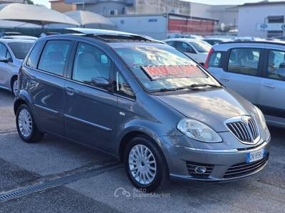 Lancia Musa 90CV Platino Grigio usata Qualiano