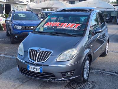 Lancia Musa 90CV Platino Grigio usata Qualiano