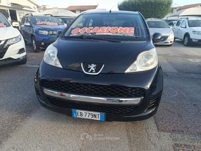 Peugeot 107 5p.Sweet Years Nero usata Qualiano