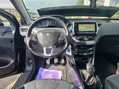 Peugeot 2008 BlueHDi 100cv Allure Nero usata Qualiano