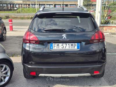 Peugeot 2008 BlueHDi 100cv Allure Nero usata Qualiano