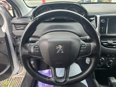 Peugeot 208 5 porte Active Argento usata Qualiano