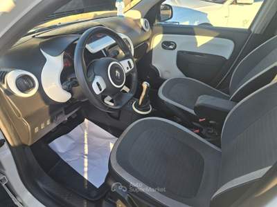 Renault Twingo EDC Lovely Bianco usata Qualiano